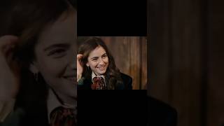 Böyle Yapıyodu Saçlannı Minicik Elleriyle...