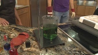 Explora demonstrates “Cool Science”