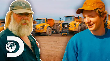 Tony Beet's Rookie Driver Almost DESTROYS An Engine | Gold Rush