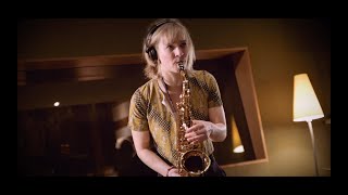 NORA KAMM - Hey Mama ! Shake it !