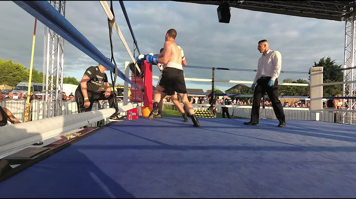 Alex Cooke VS Alvis Adamsons