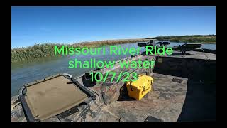 Shallow water running in Alweld Marsh Invader 17/56 with 60hp Tohatsu