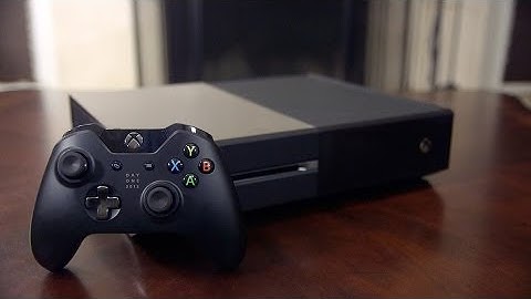 Xbox One Unboxing! (Day One Edition Unboxing)