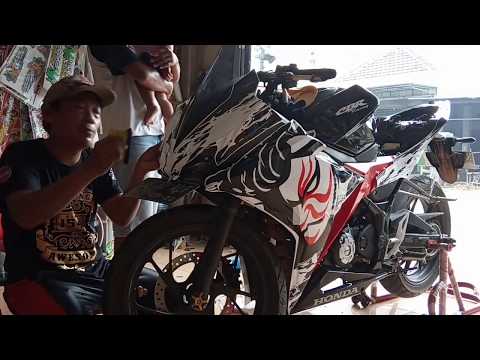 Pasang Stiker Decal Motor Honda Cbr 150 Kabuki Keren Youtube