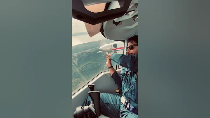 Did u know that by sticking your hands out of the window u can change the aircraft’s aerodynamics?