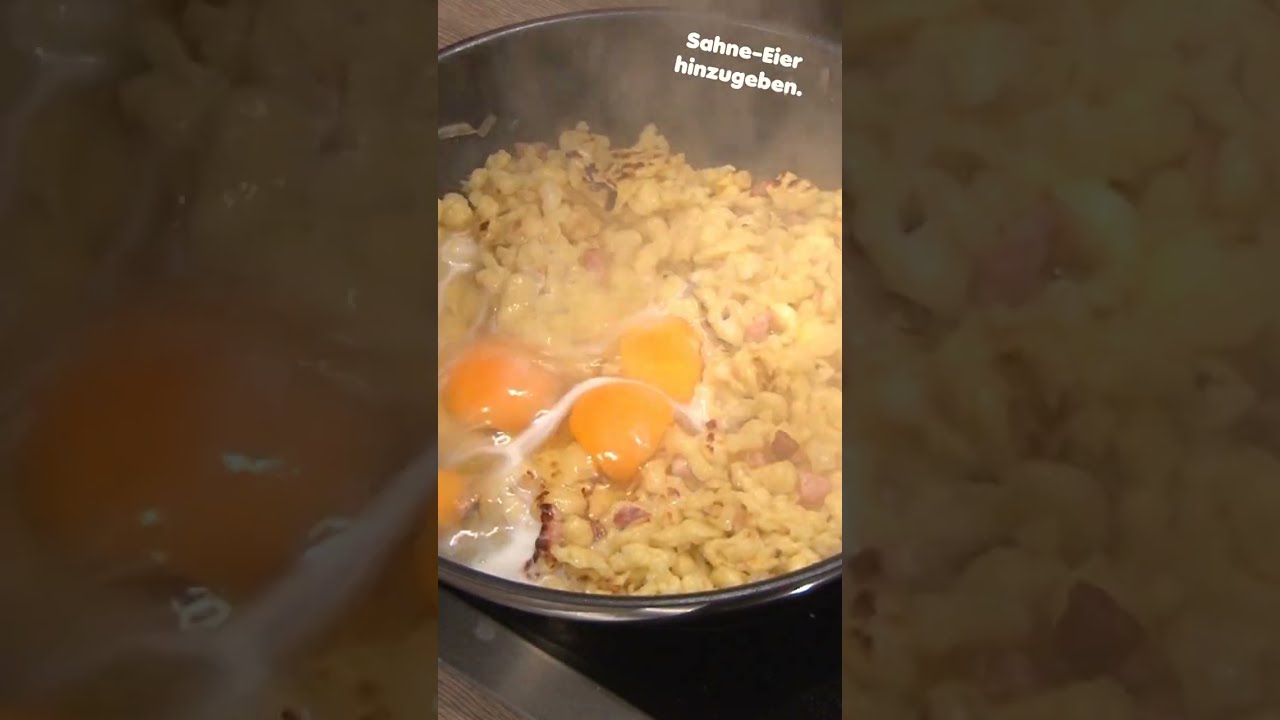 Eier-Knöpfle-Pfanne aus schwäbische Knöpfle #shorts - YouTube