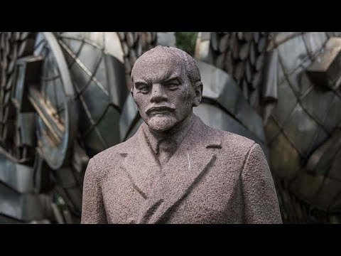 Video: Monument till P.L. Kapitza beskrivning och foto - Ryssland - Sankt Petersburg: Kronstadt