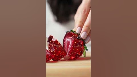 Slicing a jellystrawberry 🍓#aishorts #asmrshorts #relaxing #satisfying #subscribe