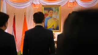 Rezos por la princesa de Tailandia ingresada en medio de secretismo