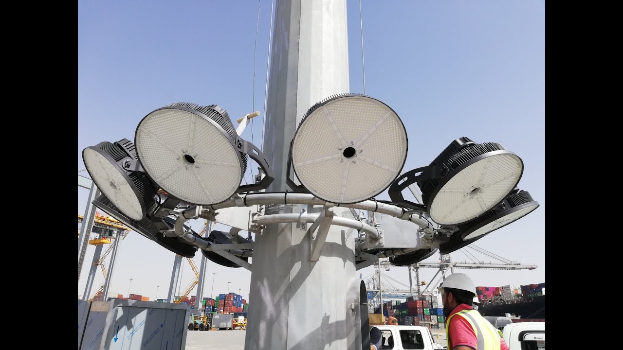 IP Test for lighting fixtures 950w اختبار درجة الحماية لكشاف قدرة YouTube