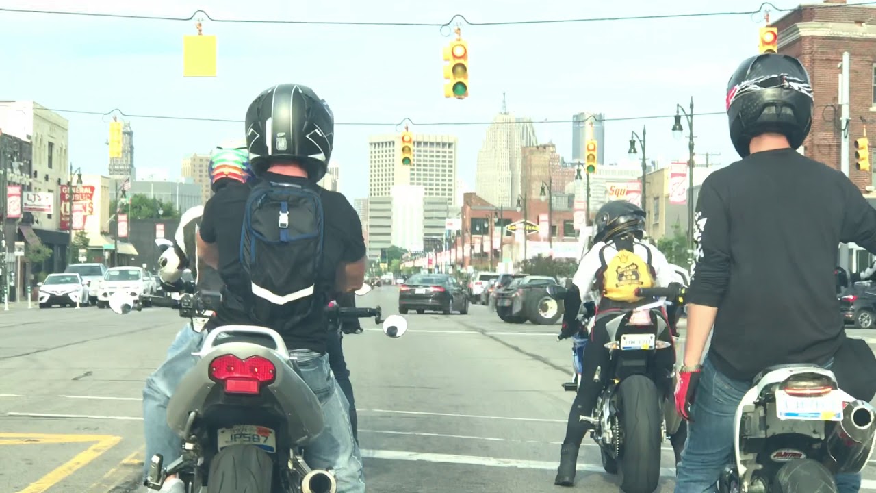 Detroit Motorcycle Rally Detroit motorcycle 2018 Play on the way Michigan Avenue - YouTube