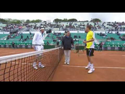 Video courtesy of TennisTV.com tinyurl.com Andreas Seppi leads Italian title hopes on a rainy Tuesday at the Internazionali BNL d'Italia, while Tommy Robredo comes back to defeat Marat Safin.