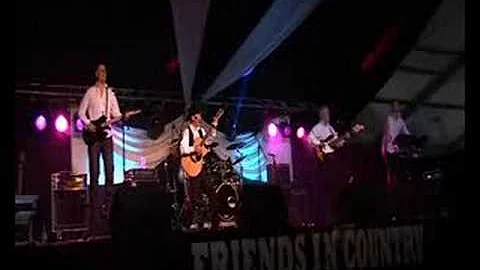 gary perkins and the breeze at detling fest june 2...