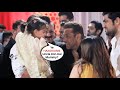 Salman Khan Playing With CUTE Tara Mahhi At Baba Siddiqui Iftar Party 2022