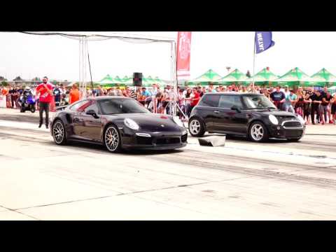 Porsche 911 TURBO S vs Mini Cooper 1.6 TURBO 380HP