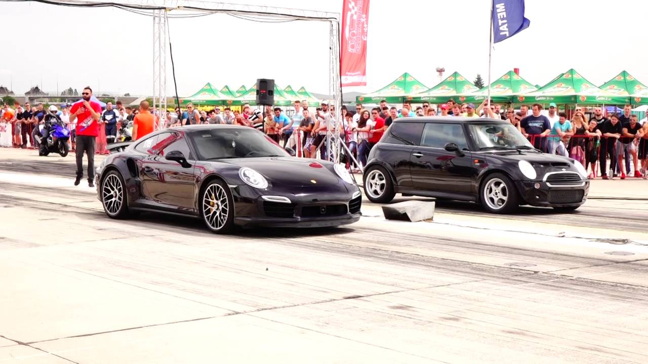 Porsche 911 TURBO S vs Mini Cooper 1.6 TURBO 380HP - YouTube