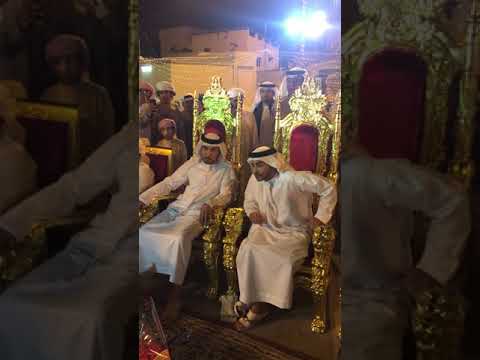 الشاعر مبارك الدردا يلقي قصيدته امام الشيخ عيسى بن زايد ال نهيان