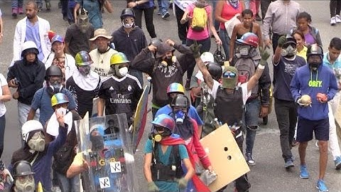 Retrato de los "guarimberos" en Venezuela