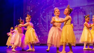 Ballet Infantil - Coreografia Valsa de Corte + A Bela e a Fera #balletinfantil #beautyandthebeast