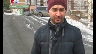 Видео В Первоуральске намерены привести в порядок улицу, которую никогда раньше не ремонтировали от Уральский Медиа Холдинг, бульвар Юности, Первоуральск, Россия