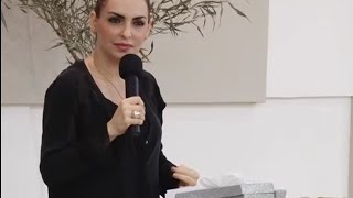 Cria em mim, ó Deus, um coração puro, e renova em mim um espírito reto - Bispa Cléo