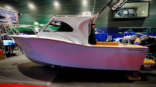 Fiberglass Boats are Trembling ! All Aluminum Makaira 8M (Seattle Boat Show 2023)