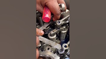 How to adjust valve clearances Tappet⚙️ #shortsfeed #tecnician #how #youtubeshorts
