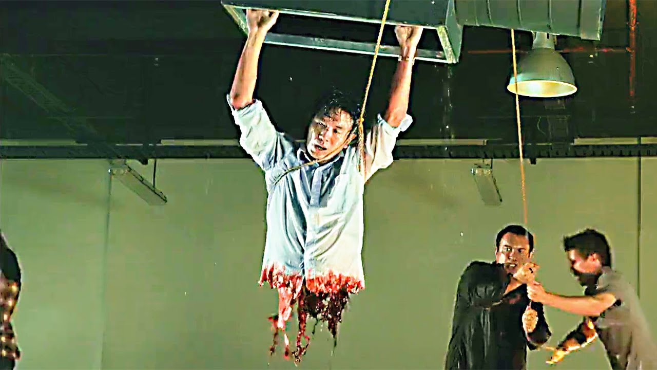 Людей используют как ЖИВУЮ ПРИМАНКУ, чтобы сбежать из логова АКУЛЫ-ЛЮДОЕДА