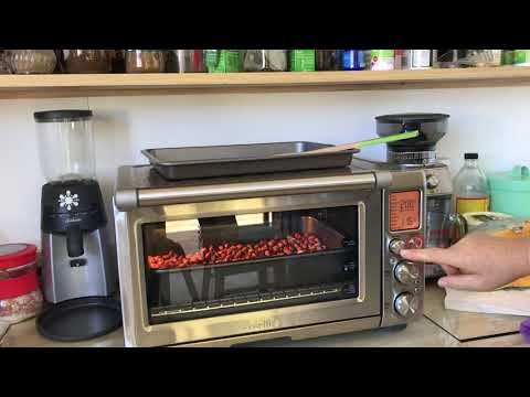 Video: Cómo Tostar Cacahuetes En El Microondas