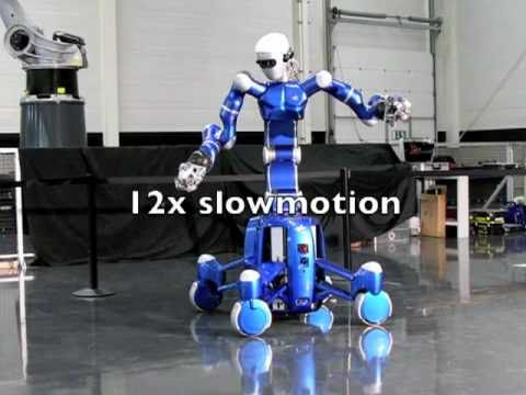 Rollin' Justin robot plays catch, makes coffee, ai...