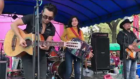 Christina Valdez Y Los Latinos performing ( Folsom...