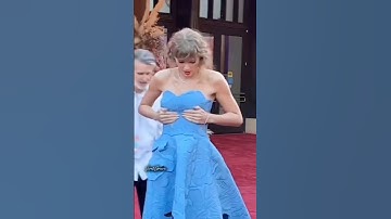 Taylor Swift gaat met KLASSE om met paparazzi + shout-out naar Tree Paine ❤️🎥✨#taylorswift #shorts