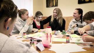 Billie Piper Visits Bereaved Children In The UK | Sport Relief 2012 Information