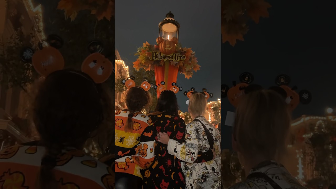 Customizing Disney Ears at the Disney Parks for Spooky season 