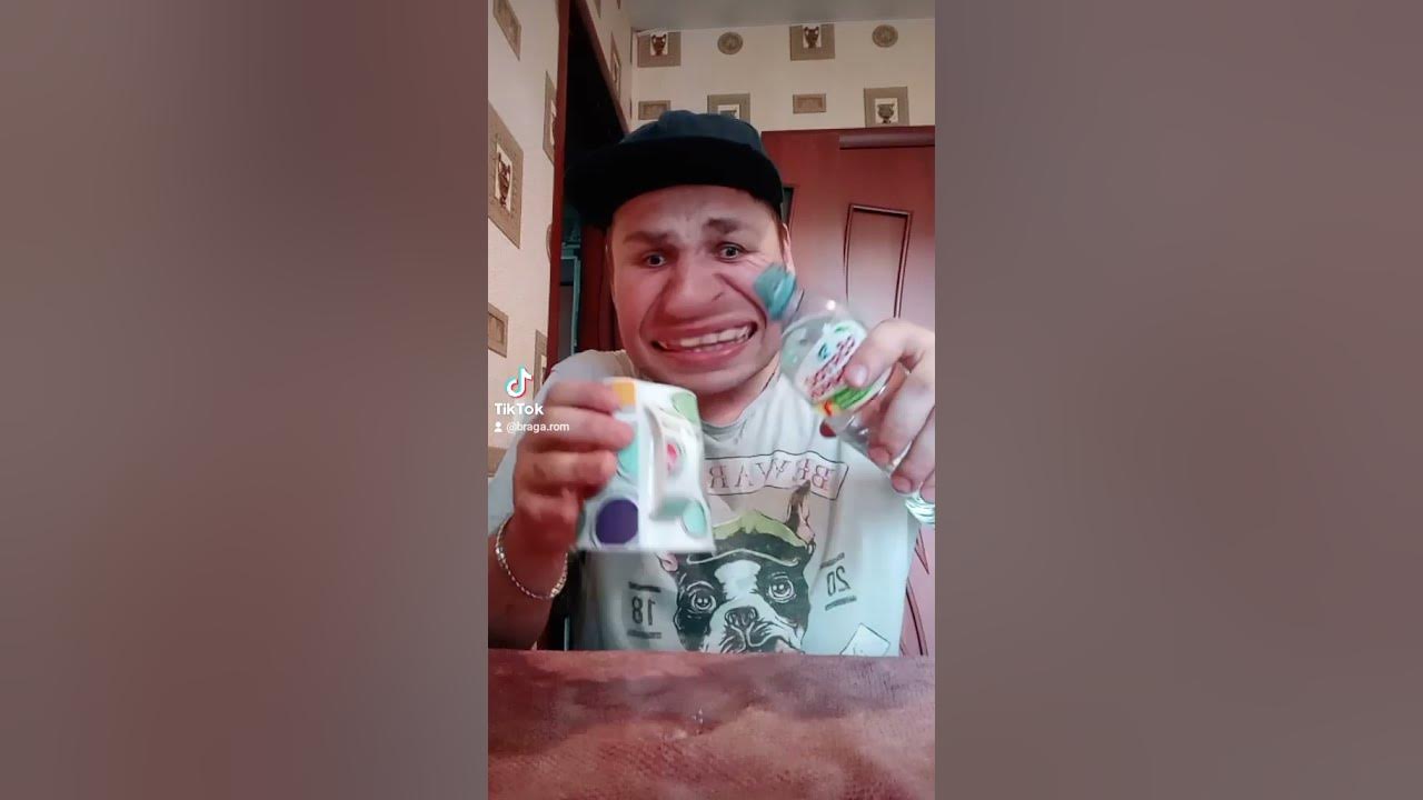 Супер кружка у которой дна нет, а верх запаян. Прикол - YouTube