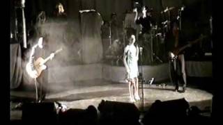 PJ Harvey I Think I&#39;m a Mother / Naked Cousin live @ Kentish Town Forum, London May 11th 1995