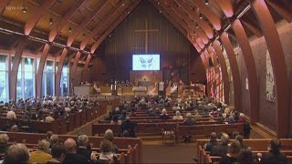 Portland congregation mourns after global United Methodists reject LGBTQ inclusion