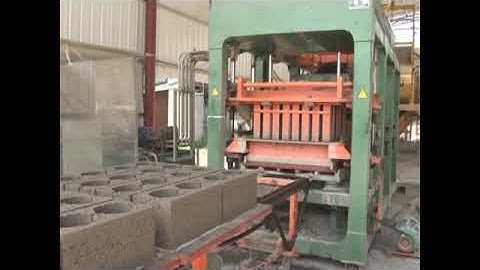 QT8-15 Concrete Brick Making Machine
