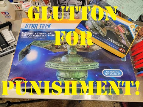 Unboxing  1/350 Polar Lights Klingon battle cruiser K'T'INGA model kit and LED lights from Andy's!