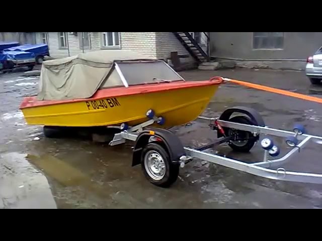 лодка Крым на прицепе МЗСА 81771D