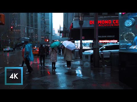 Rainy Day Walk in Manhattan, New York, Binaural City Sounds