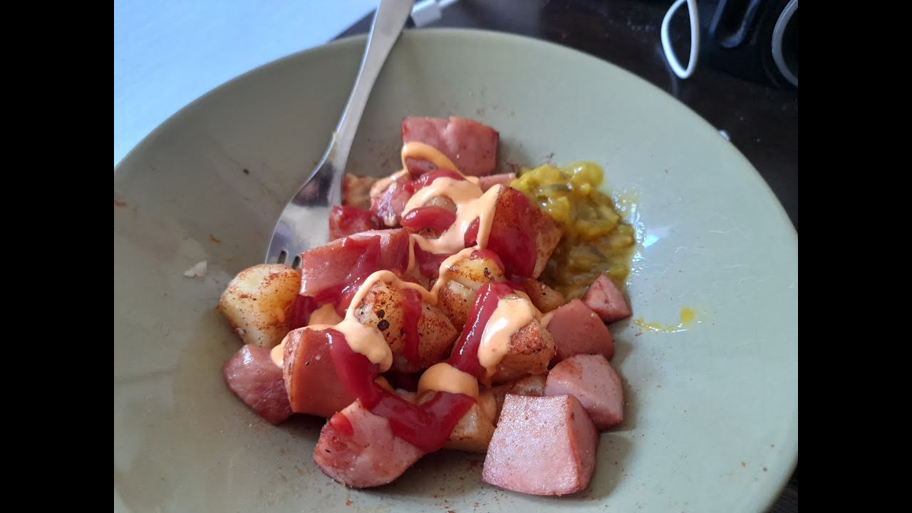 Pikaruokana makkaraperunat