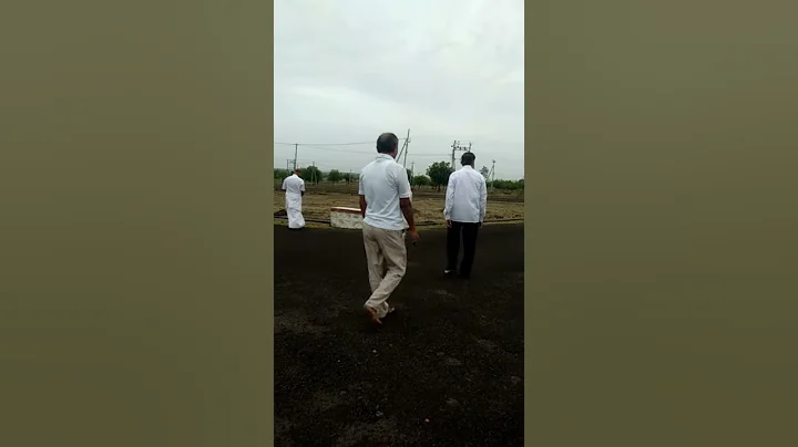 Sri M