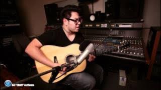 @andrewagarcia  'Crazy Acoustic Version' (skip to 2:01) for song lol