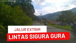Jalan Lintas Sigura-gura, Toba-Asahan Sumatera Utara.