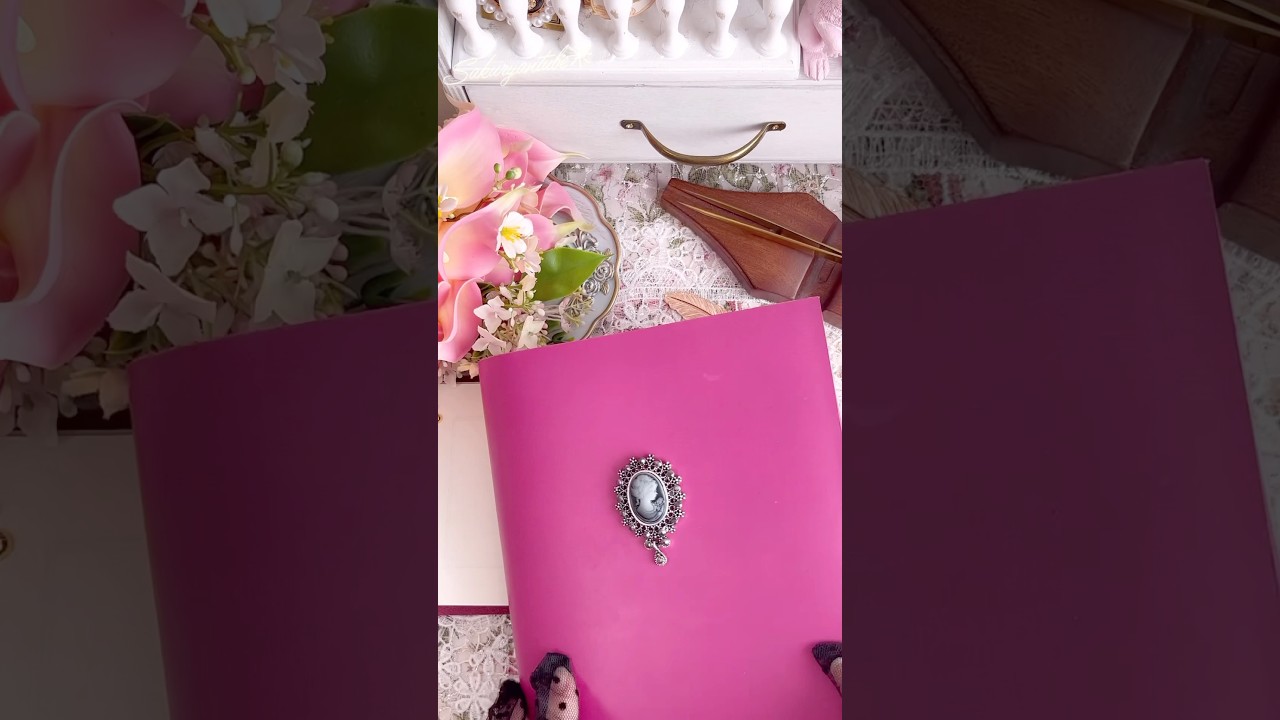 ASMR ｜Journal with me｜Relaxing paper sounds｜Journaling｜scrapbooking #shorts