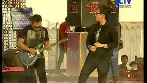 Kerispatih Live Performed di HIP HIP HURA Langit Musik (10/07) Courtesy SCTV
