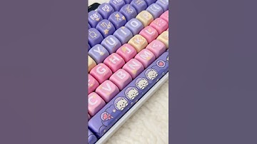 Does your keyboard also have little cats on it? #keycaps #keyboard #keyboarddesign