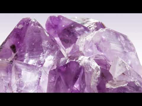 Video: Krystaller, Der Udsender Elektricitet: Fremtidens Materiale - Alternativ Visning