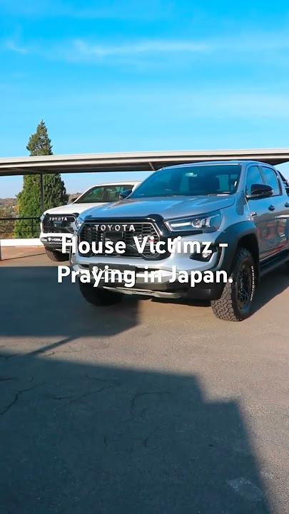 House Victimz - Praying in Japan.